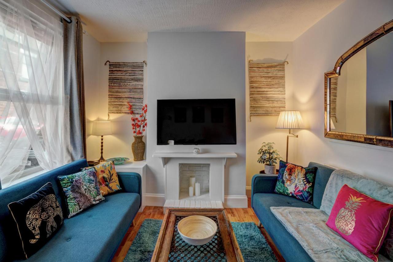 *New* Chester Canal Side 2 Bed Character Home Eksteriør billede