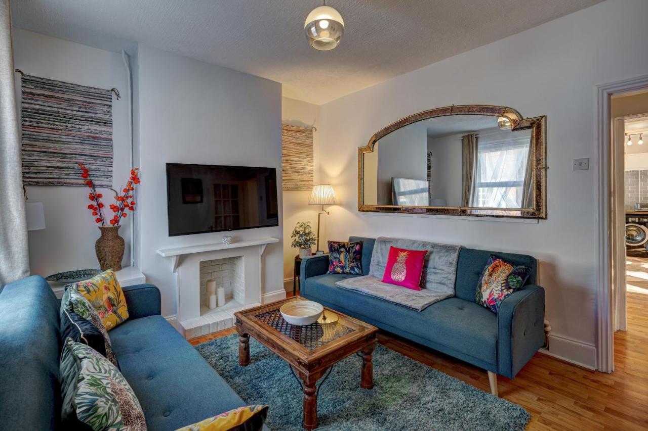 *New* Chester Canal Side 2 Bed Character Home Eksteriør billede