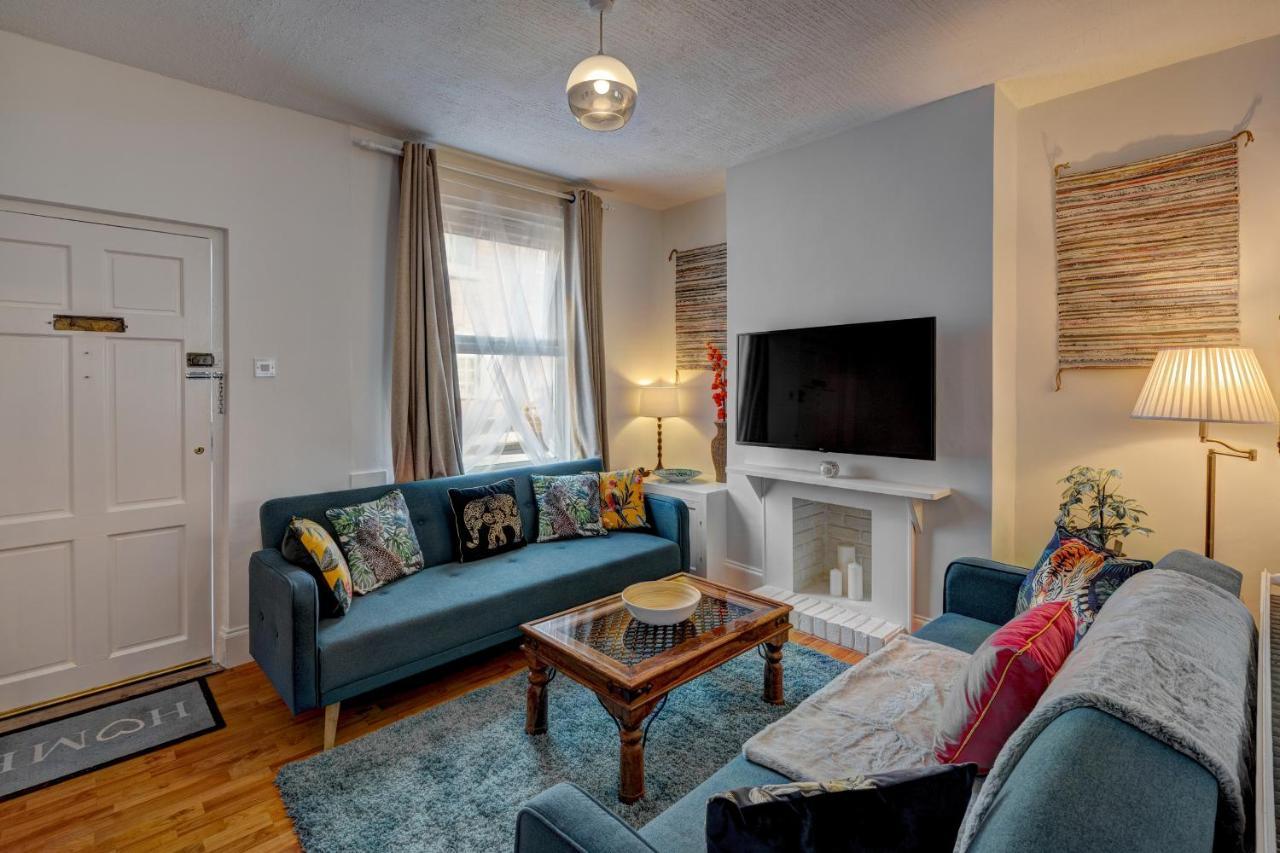 *New* Chester Canal Side 2 Bed Character Home Eksteriør billede